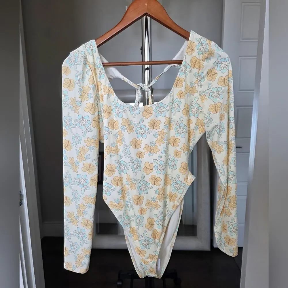 Dippin' Daisy's Calypso Floral Yellow One Piece Swimsuit Size XL NWT - Picture 4 of 7